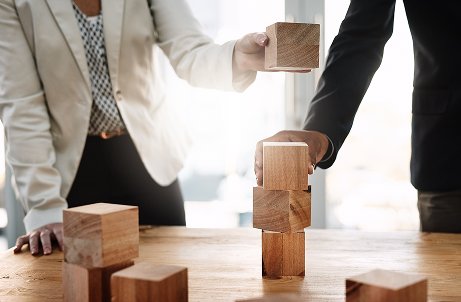 Founder-operator working on the brand from the ground up